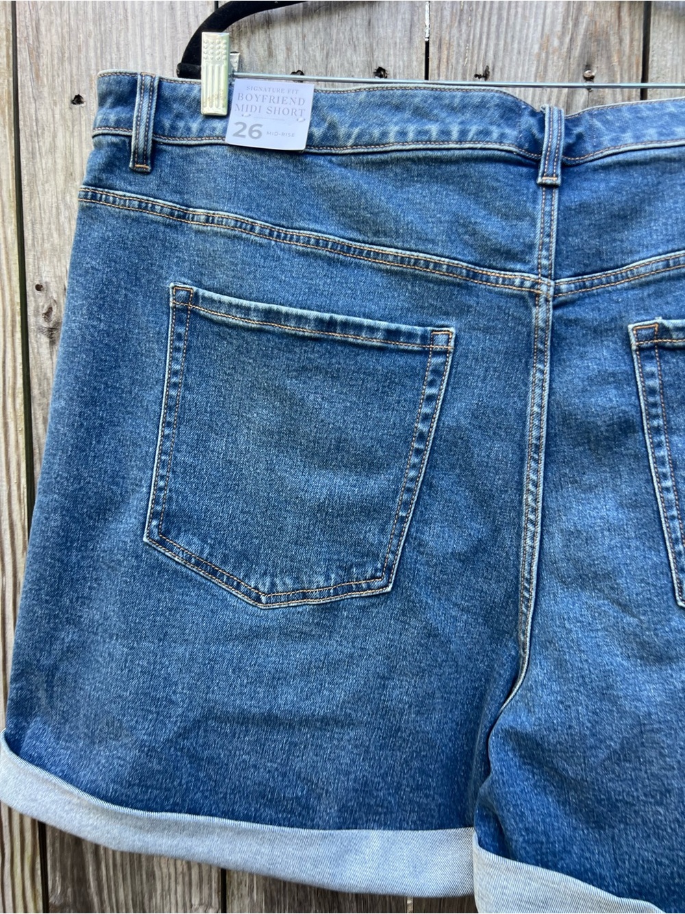 LANE BRYANT Mid Rise Boyfriend Denim Shorts Cuffed Stretch Women’s 26 NWT NEW - Picture 8 of 11